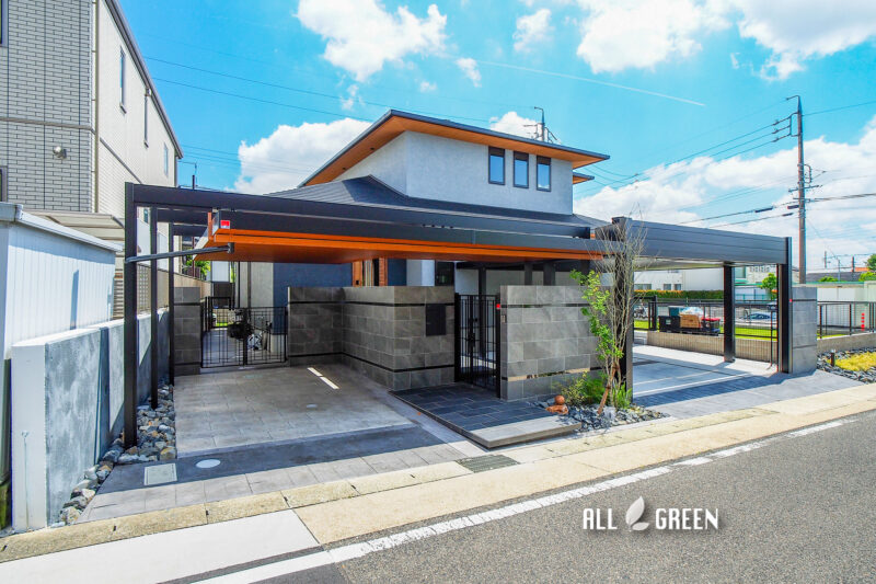 名古屋市緑区　重厚感のあるモダンでかっこいいセミクローズ外構